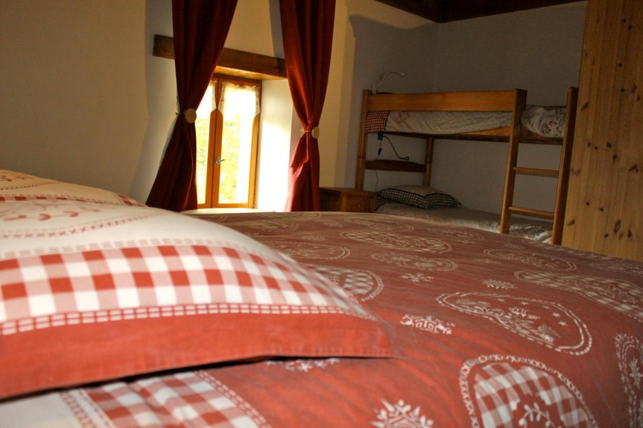 Bed and Breakfast Chez Louve Bleue Hotonnes Zewnętrze zdjęcie